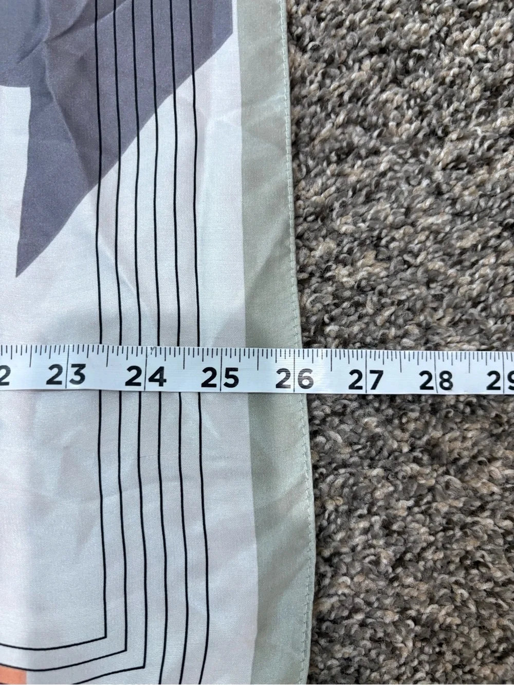 square scarf | retro geometric pattern | NWOT - Picture 4 of 5